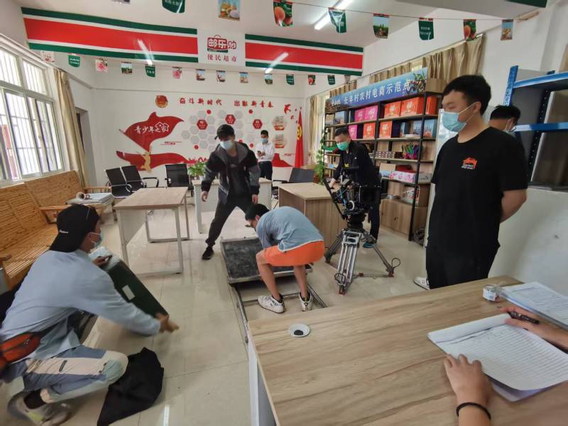 锦州广告片拍摄公司：极简主义践行者，少即是多的视觉哲学